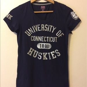 VS PINK Connecticut University Huskies Shirt M
